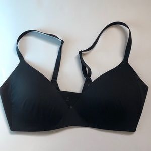 Like 🆕 Lululemon black bra 36C (padded)